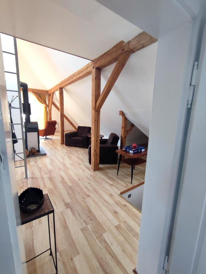 Skyview Mountain Views Apartment